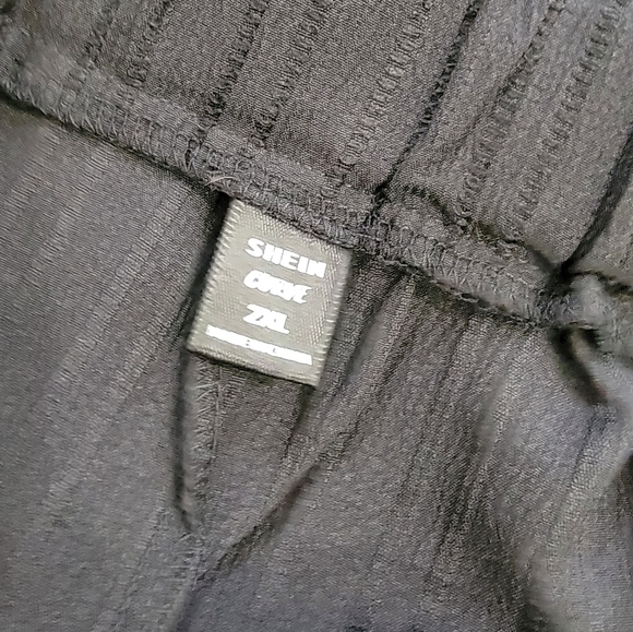 Shein Curve Black Shorts Drawstring Waist Size 2X - Picture 12 of 16